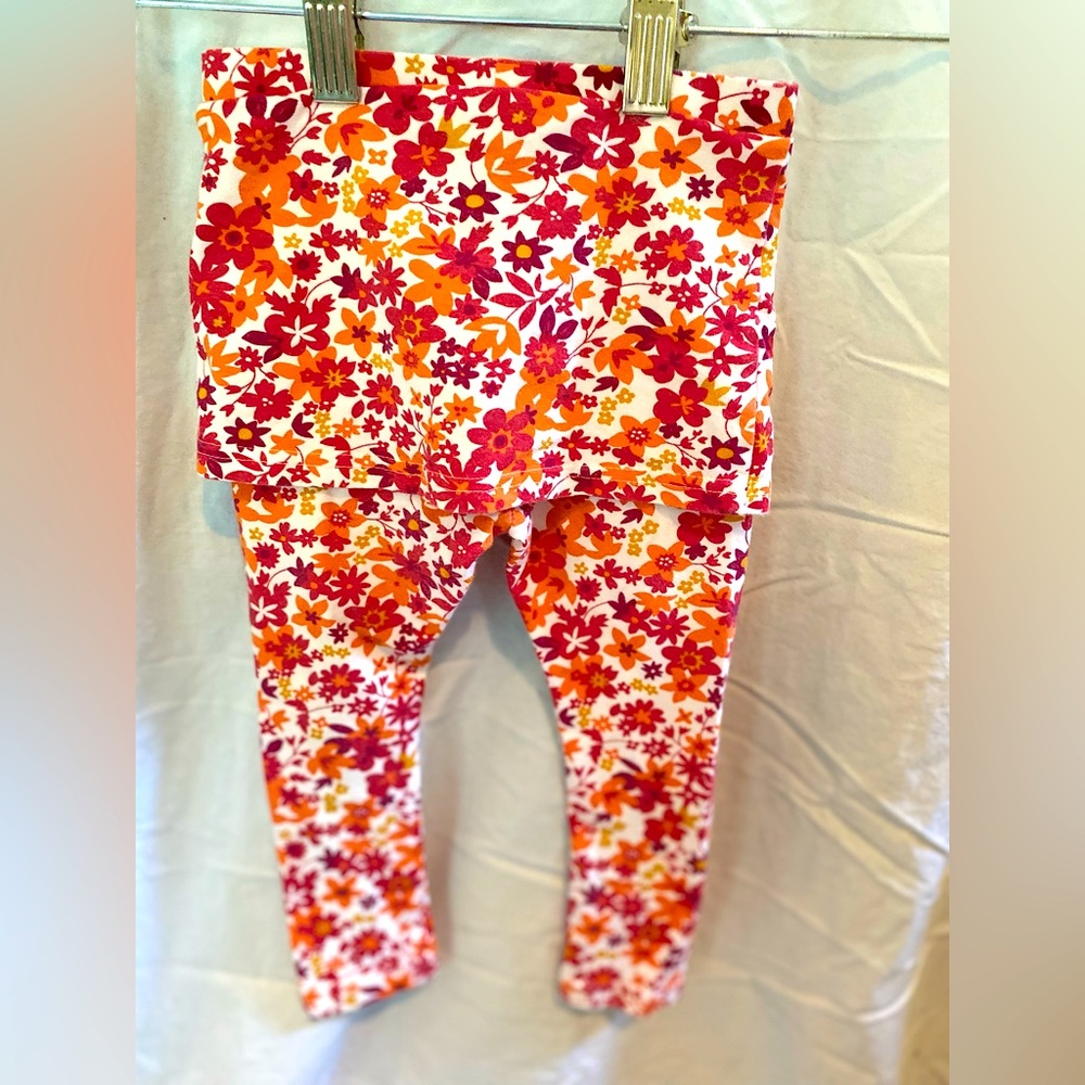 ADORABLE AND LIKE NEW one piece skirt/legging set from Pact. 18-24 months